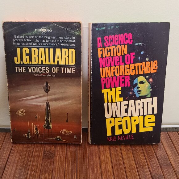 2 Classic Science Fiction Paperback Novels - 60's - Picture 1 of 9